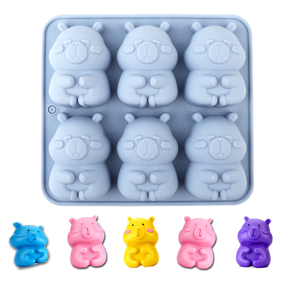 Kitchen Baking Utensils - 1 Silicone Cake Mold in the