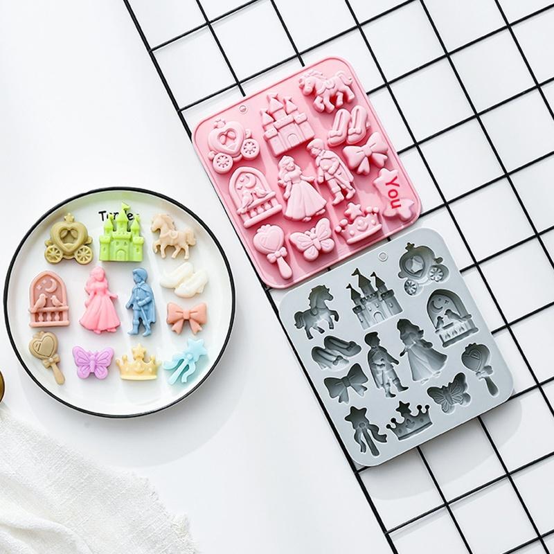 12 Cavity 3D Bow Castle Horse  - đánh giá và giá Silicone Cake Mold